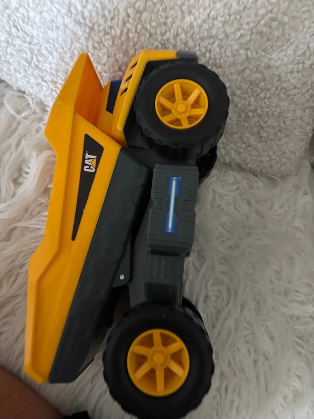 CAT® FUTURE FORCE DUMP TRUCK lights and sound